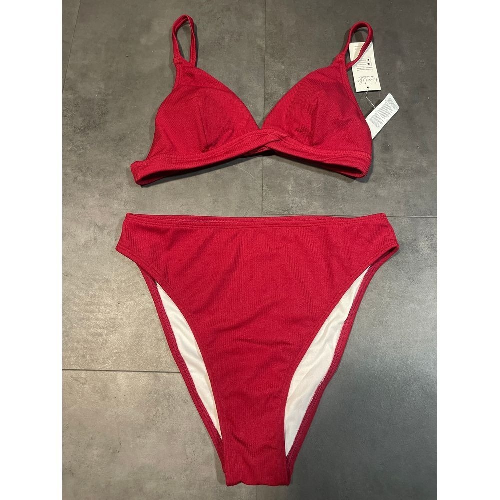Burgundy‎ two piece swim wear size medium A-50